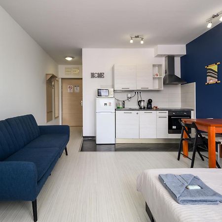 Sun Resort Residential Suite-Free Parking Garage Same Building Budapest Extérieur photo